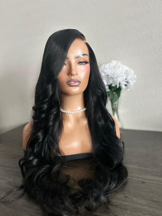Monique 26”