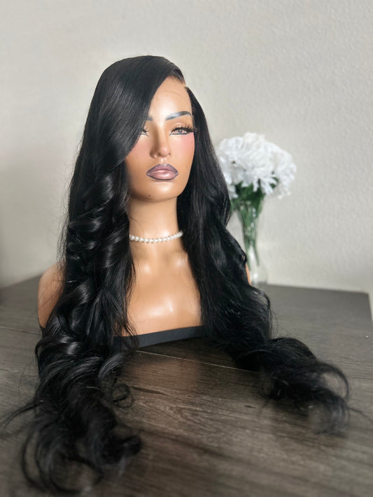 Monique 26”